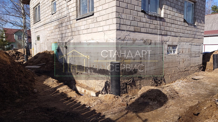 Пристенный глубинный дренаж фундамента в Левашово