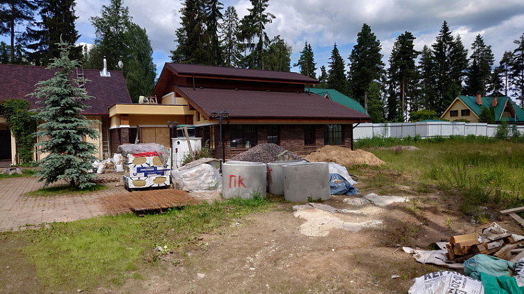 Поместье на Правдинском озере