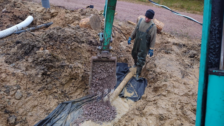 Устройство дренажной системы и планировка участка в Рощино