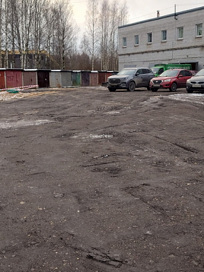 Большая парковка на месте векового болота во Всеволожске. Ленинградской области